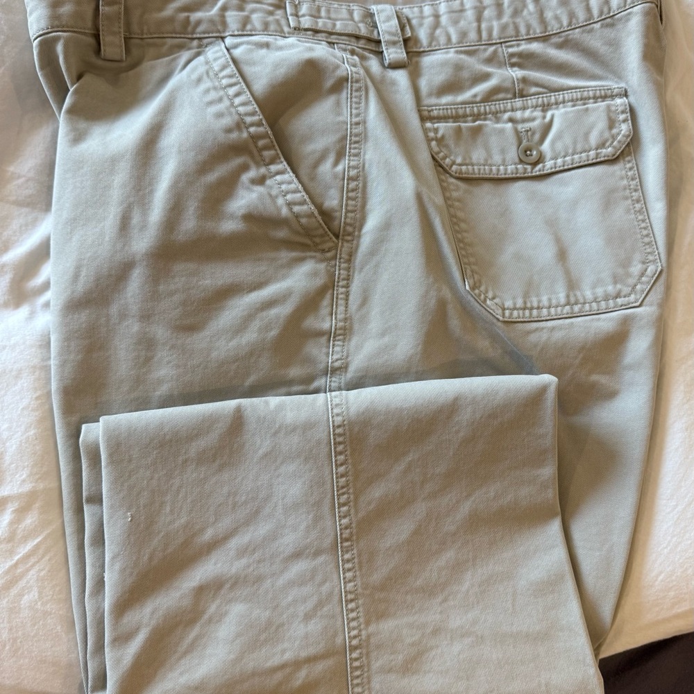 Van Heusen Men's Chinos in Light Gray